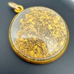 10k yellow gold frame 20k gold nugget vintage glass pendant locket charm