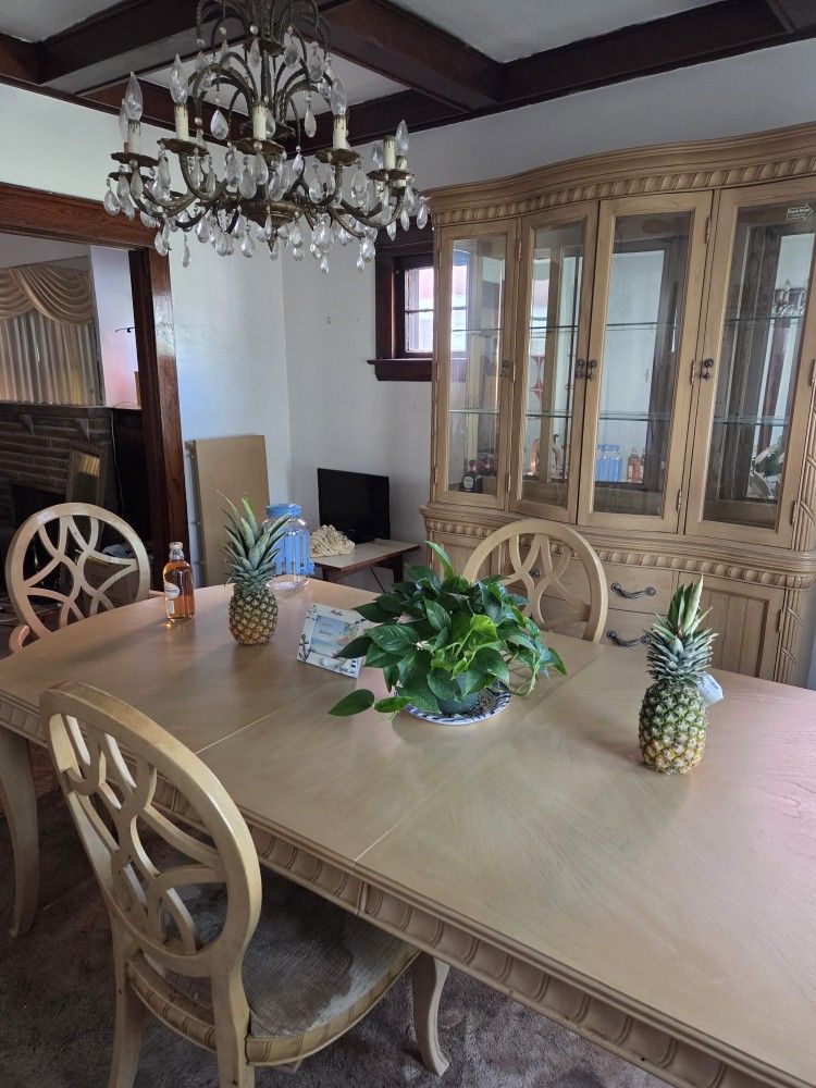 China Cabinet &  Table Set With Inside Lights