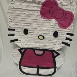 Hello Kitty Piñata !
