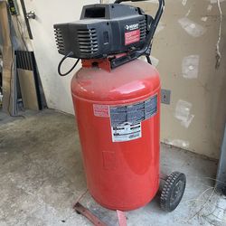 Husky 25 Gallon Air Compressor – Works Perfect – Ready to Use