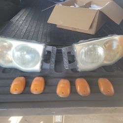 3rd Gen Dodge Ram Headlights & roof Lights