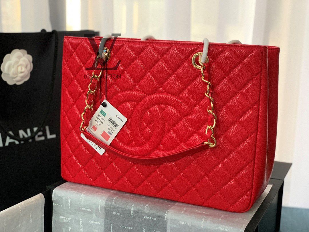 Chanel Grand Shopping Tote 50995 red with gold hardware 24x33x13cm for Sale  in Tucson, AZ - OfferUp