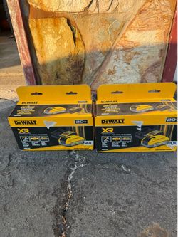 DeWalt 20V MAX XR Powerstack 3.5Ah Battery & Charger Kit (DCBP320C)