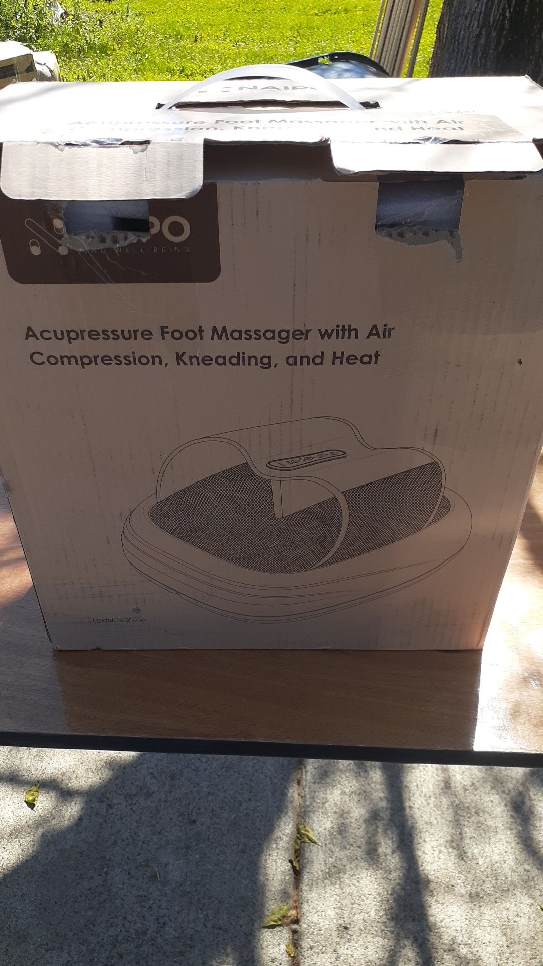 Naipo foot massager with air compression heat and kneading