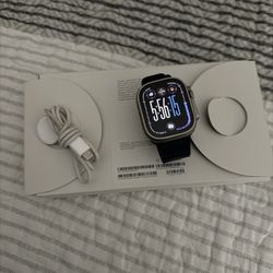Apple Watch Ultra 2 Natural Titanium 
