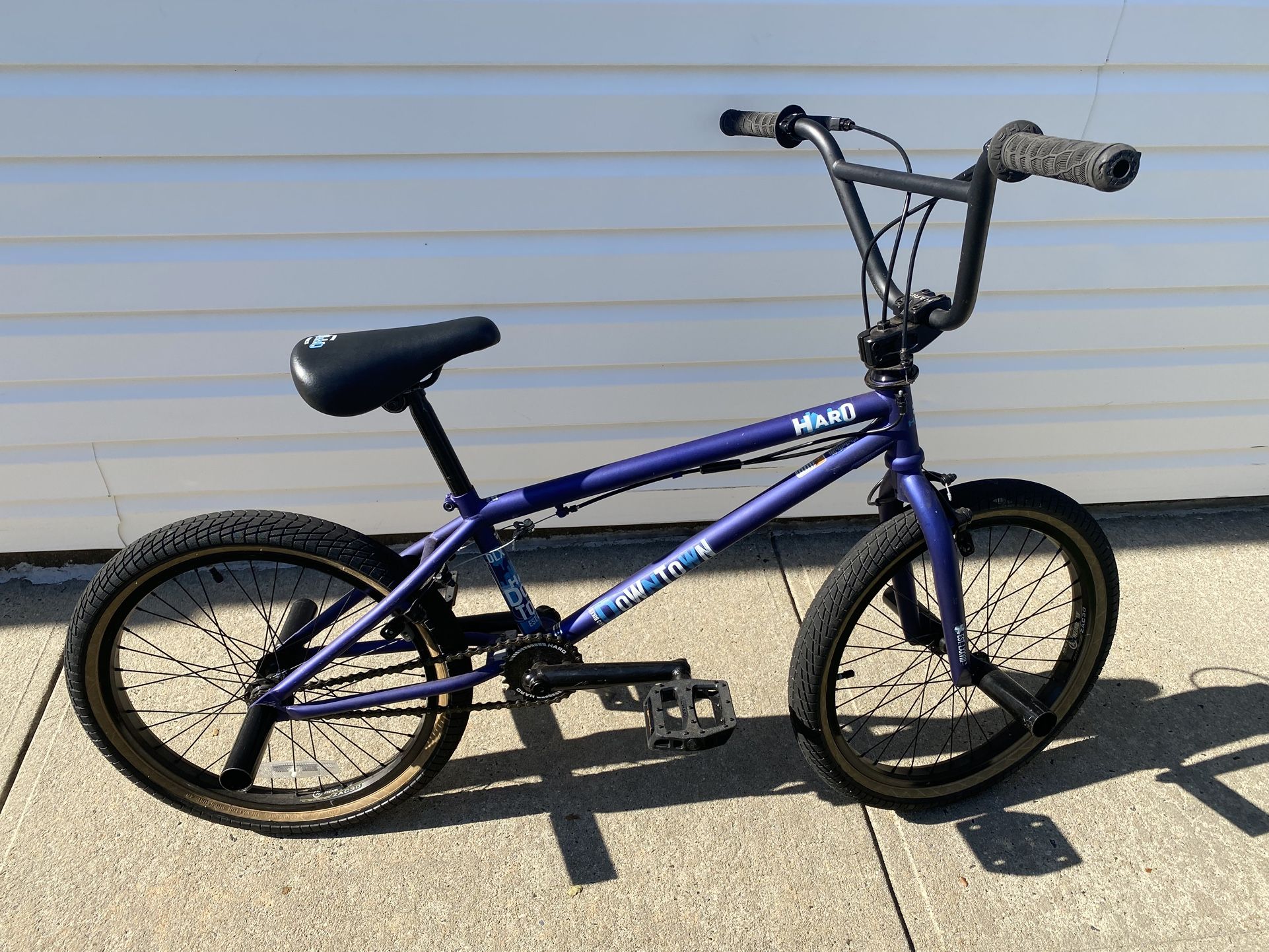 2019 Haro Downtown dlx ( CASH ONLY )