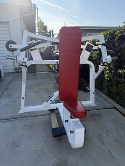 Precor Icarian ISO lateral plate loaded shoulder press Gym Equipment