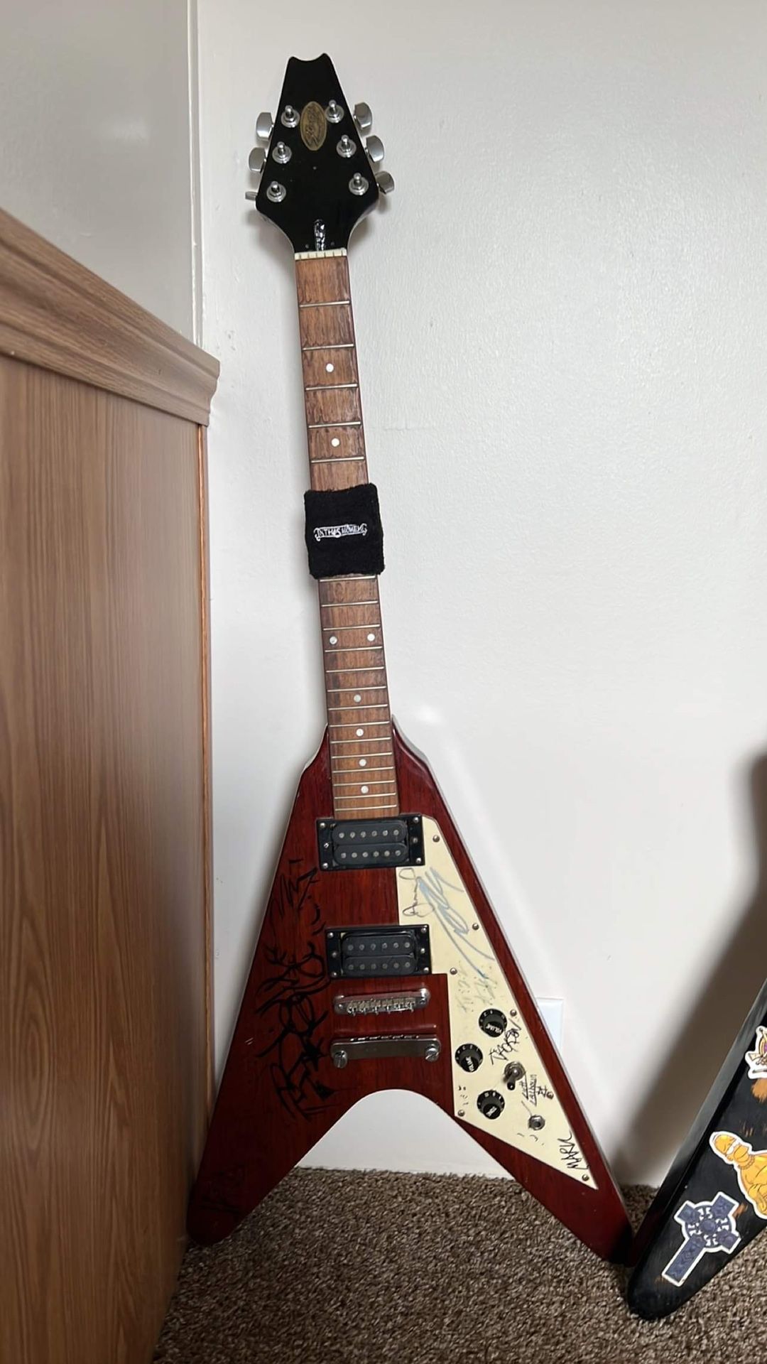 Staggs Flying V Guitar