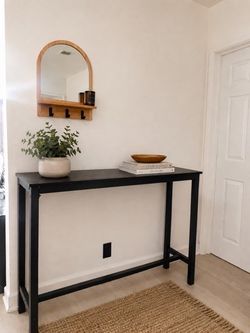 Black entry table