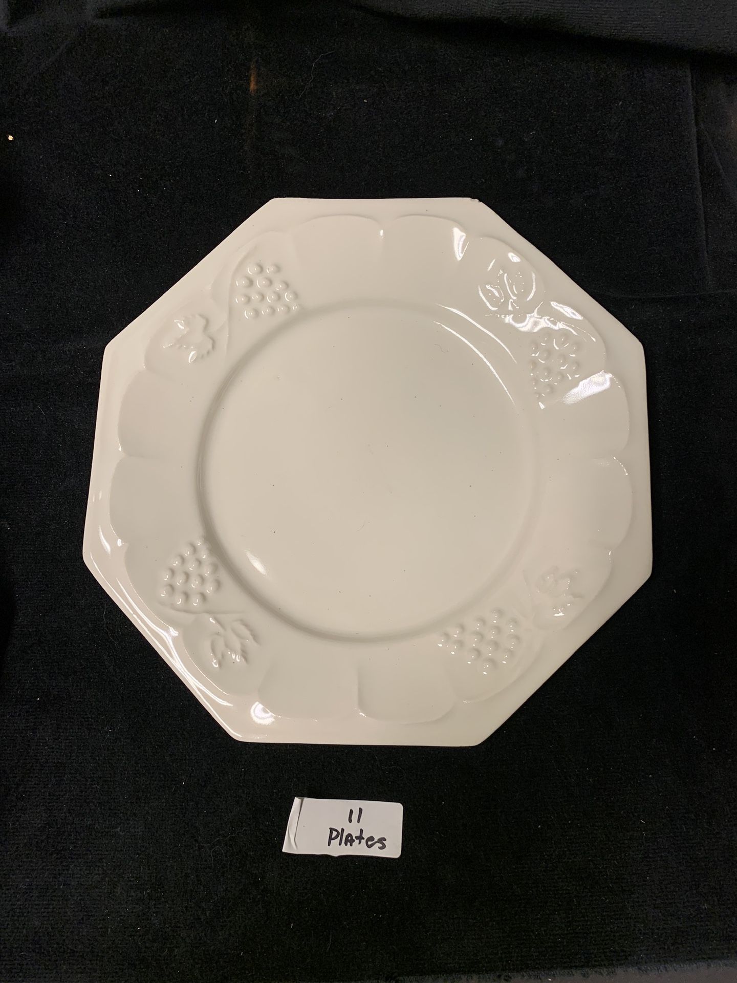 10 - Vintage Special edition Octagon Grape design plates in mint condition