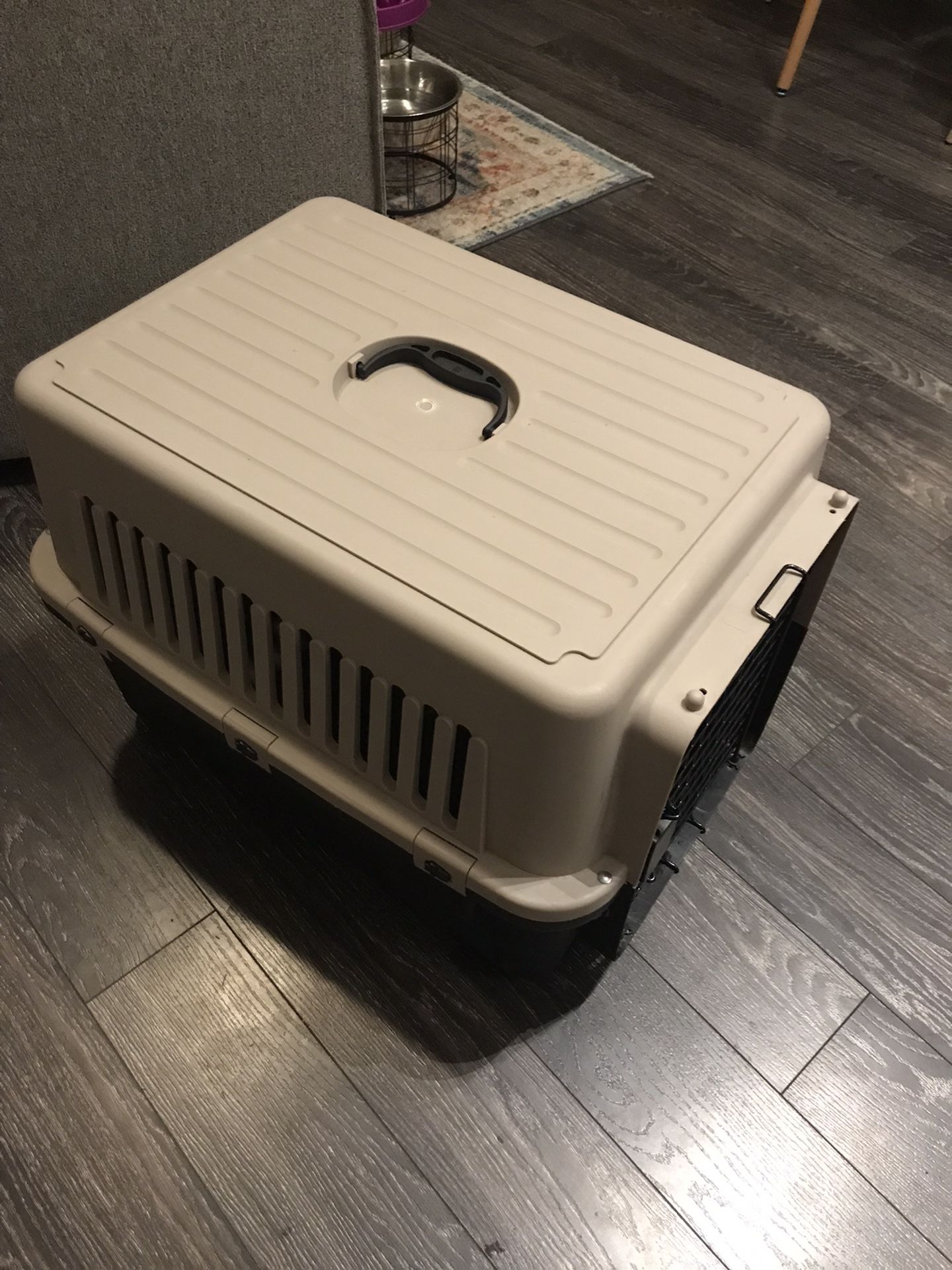 Medium Dog Carrier Crate 