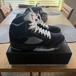 NIKE AIR JORDAN RETRO 5 BLACK METALLIC REIMAGINED
