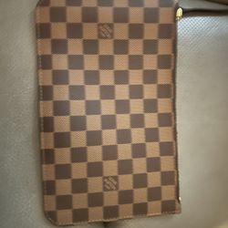 Louis Vuitton Pochette