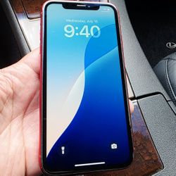 64GB Unlocked iPhone XR Excellent Condition Att T-Mobile Verizon Metro Cricket 