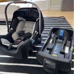 Nuna Pipa car seat and parts
