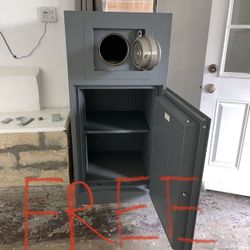 Free Safe – Must Move from Basement