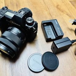 ‏Brand New Panasonic LUMIX S1 Camera Body W/ Lumix S 20-60mm 1.3 Lens