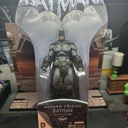 DC Collectibles Arkham Origins: Batman Action Figure