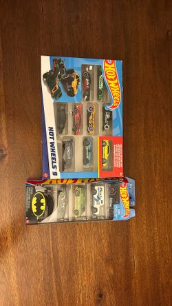 Hot Wheels Bundle – 9-Car Gift Pack + Batman 5-Car Set (14 Cars Total) – New I Have More Batman Cars 