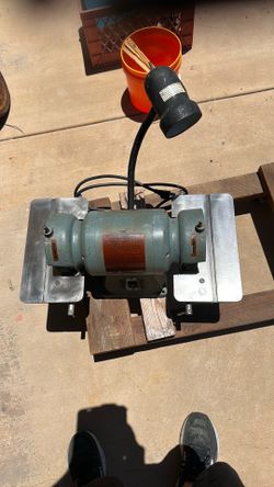 Tool grinder