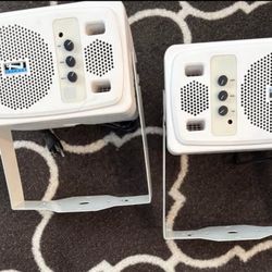 Amplified speakers(2)
