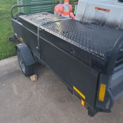 Trailer With Detail Stuff