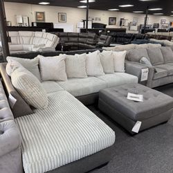 L Shape Sectional. 🚚WE DELIVER🚚