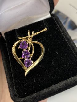 10K Heart pendant
