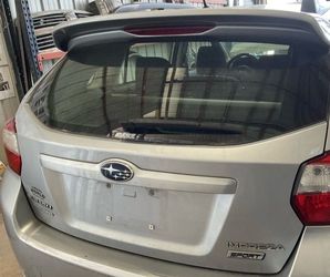 2014 Subaru tailgate