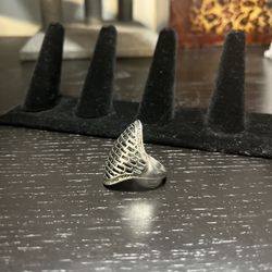 New! Ladies Fashion Ring