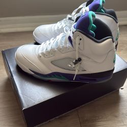 Grape 5s Size 12 