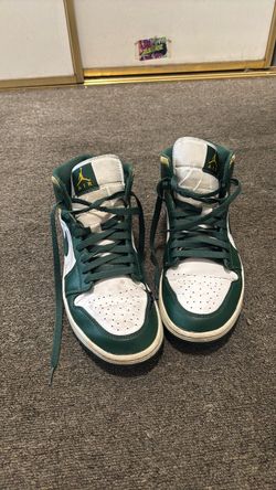 Air Jordan one mids supersonic