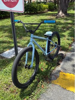 Bomma 27Inch