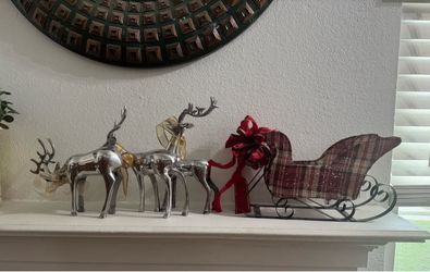 Santa Sleigh and Reindeer
