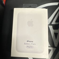 iPhone Wireless Portable Charger (magSafe)