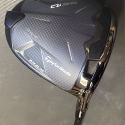 Taylormade Qi35 Max Driver 9° w/2 Shafts