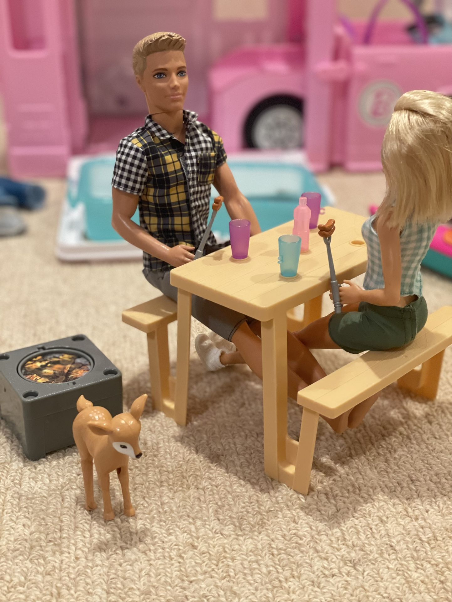 Barbie Camping set - New / Excellent Condition !