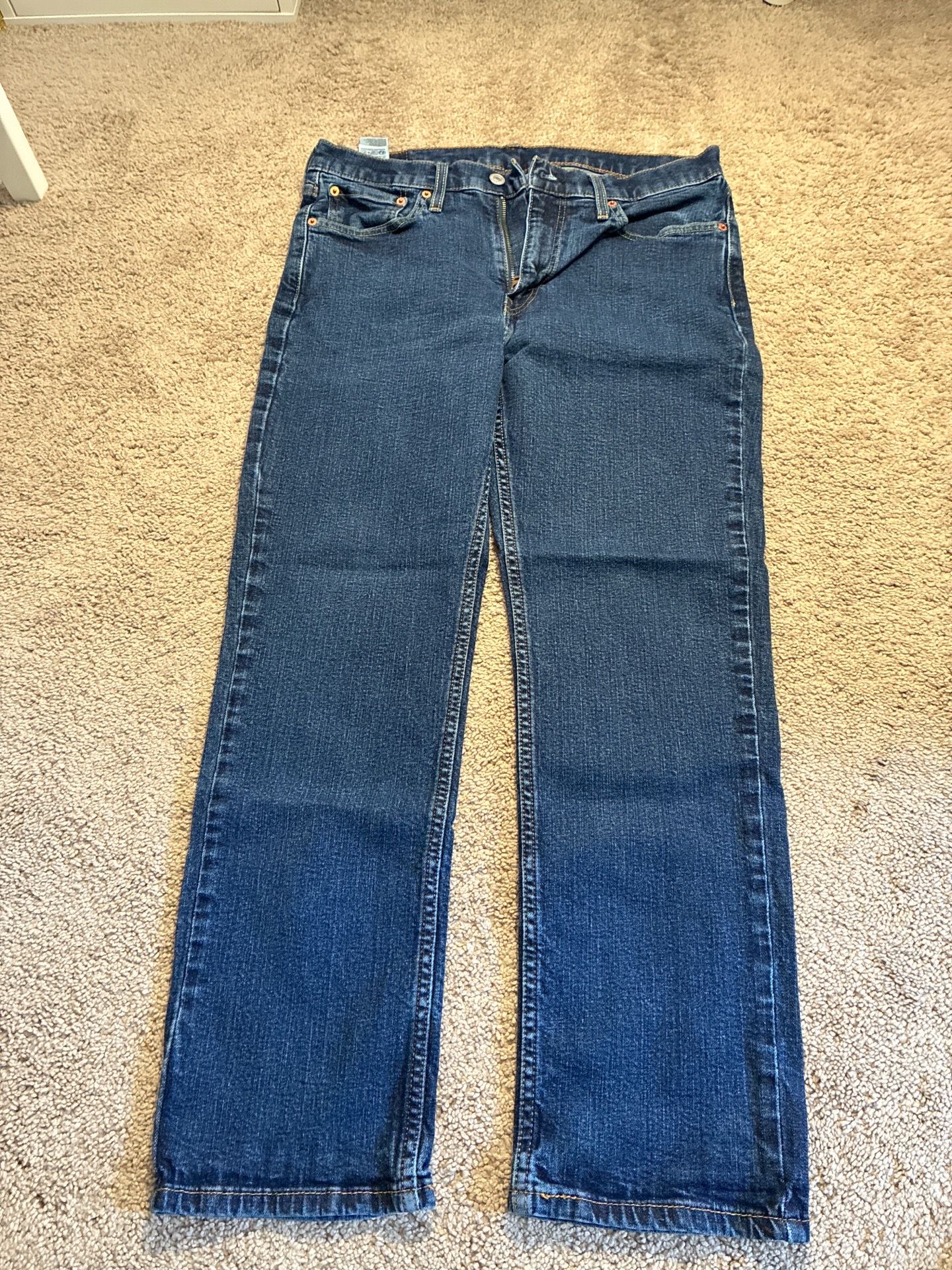Levi’s 514 Jeans