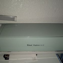 Cricut/Heat Press+ Many Accessories 