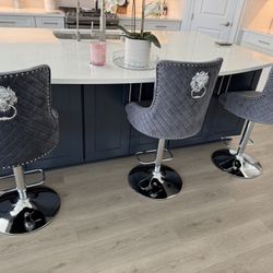 Swivel Tufted Velvet Bar Stool Adjustable with Lion Head Knocker - Grey   