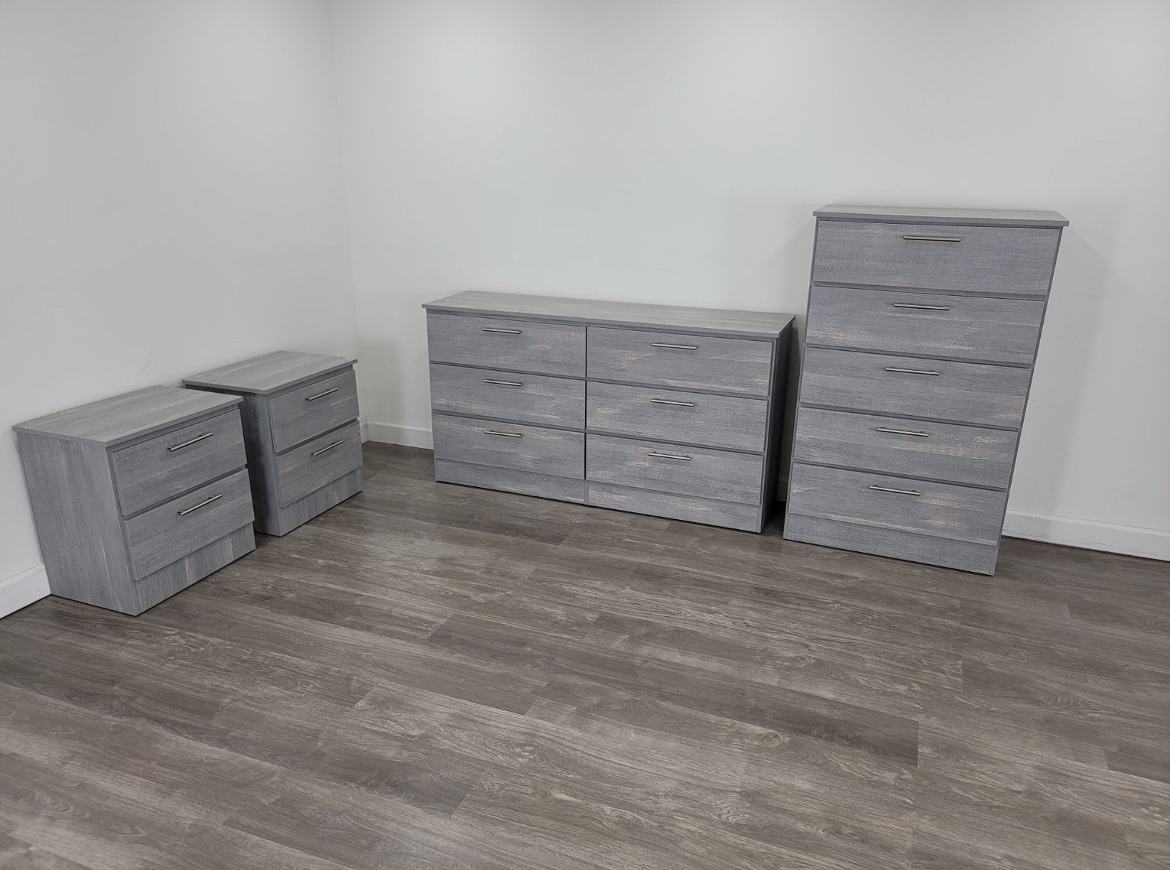 Dresser, Chest And 2 Nightstands 