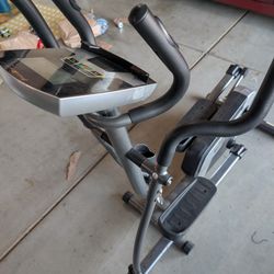 Elliptical (Fitness Reality)