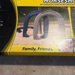 Horseshoe Set 