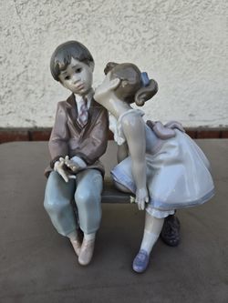 Lladro Figurine 