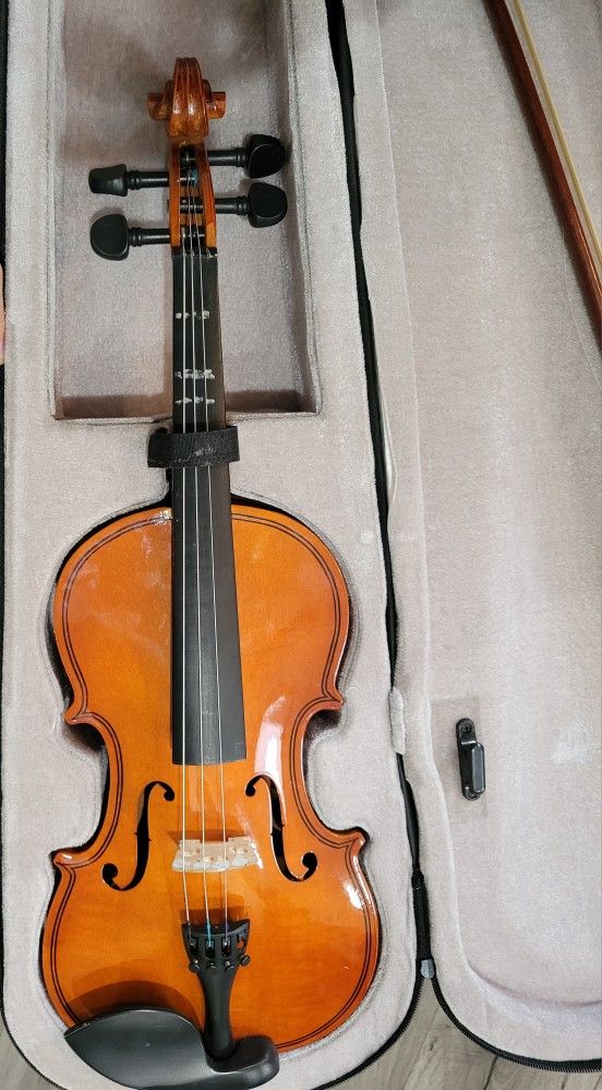 1/2 Student Violin With Case