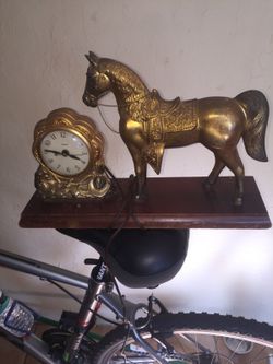 Horse clock