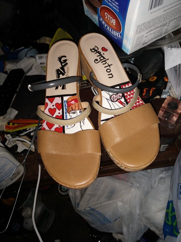 Brighton Wedge Glam Sz8.5