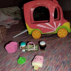 Shopkins Juice And Ice Truck With Some Items