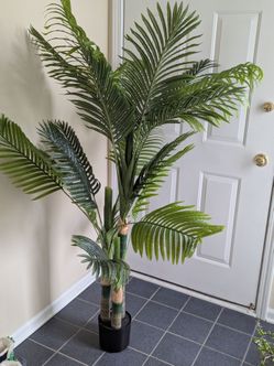 6.5 ft tall artificial palm tree