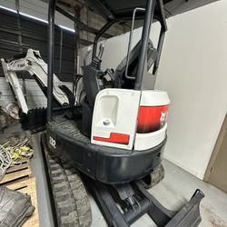 Bobcat Mini Excavator E32 2017